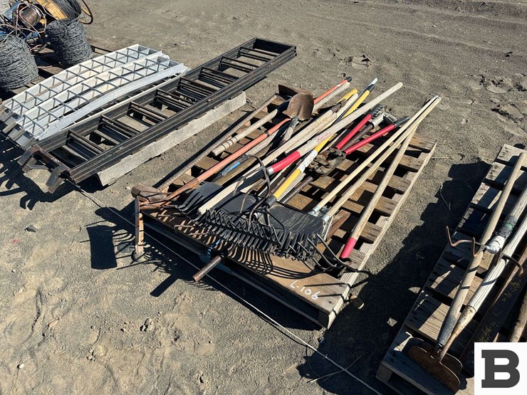 rakes,-shovels,-pipe-bender-image-3