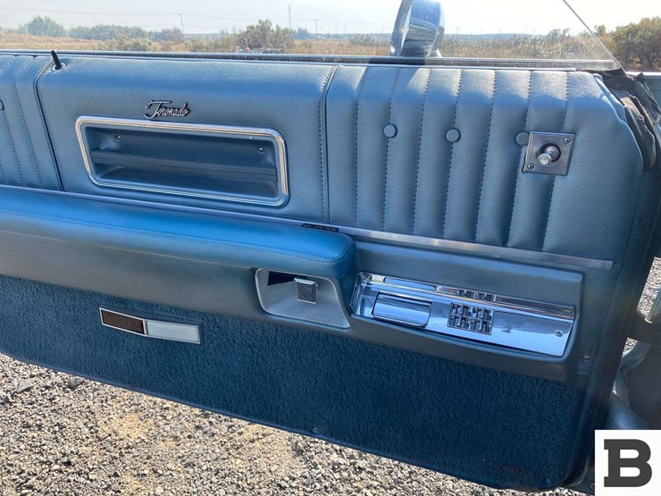 1968-oldsmobile-toronado-coupe-image-27