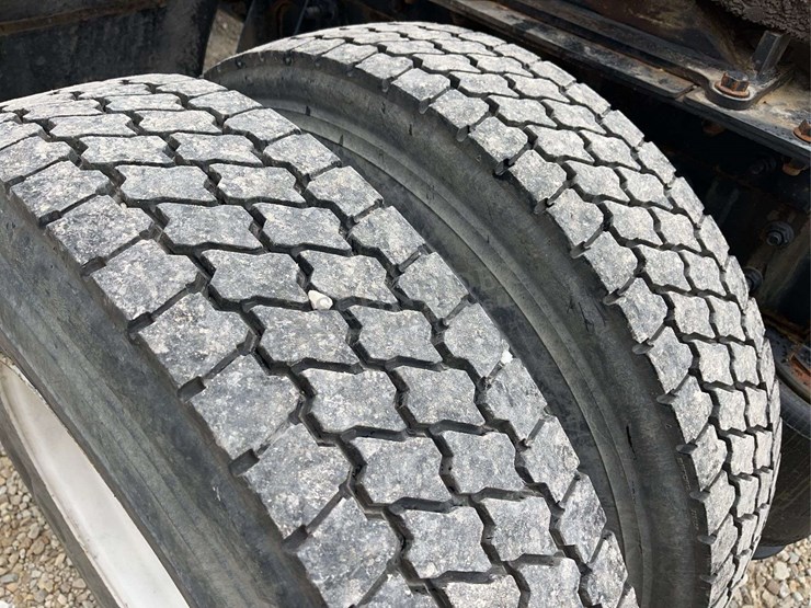 2007-international-durastar-4400-image-35