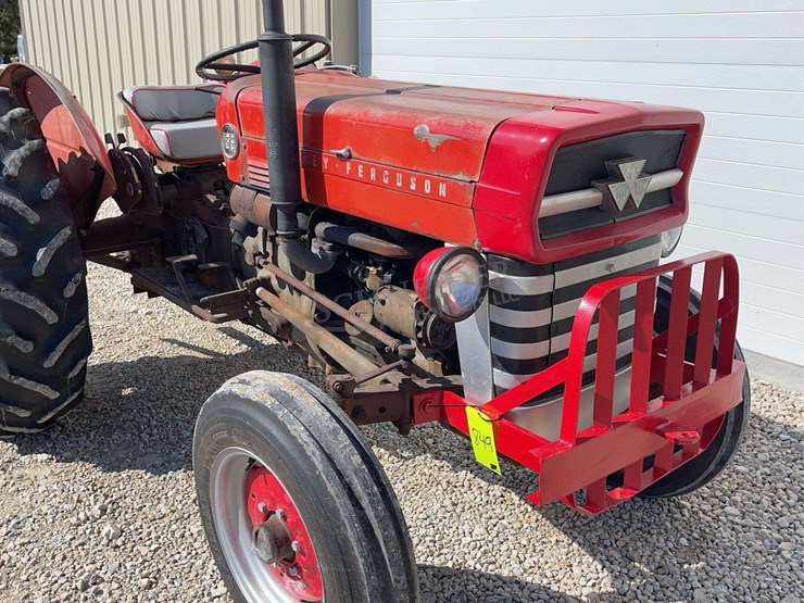 massey-ferguson-135-image-9