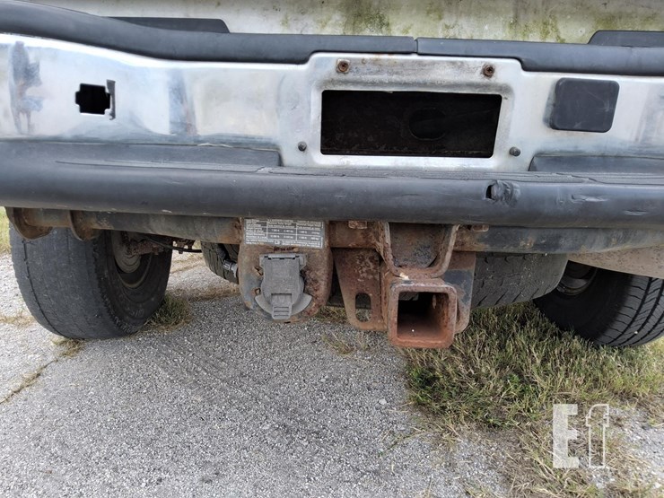 2006-gmc-sierra-2500hd-image-13