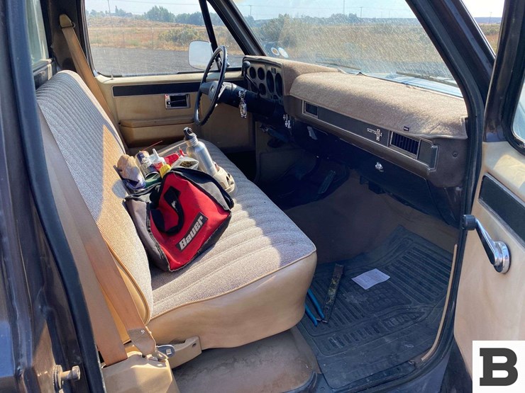 1985-chevrolet-c20-image-24