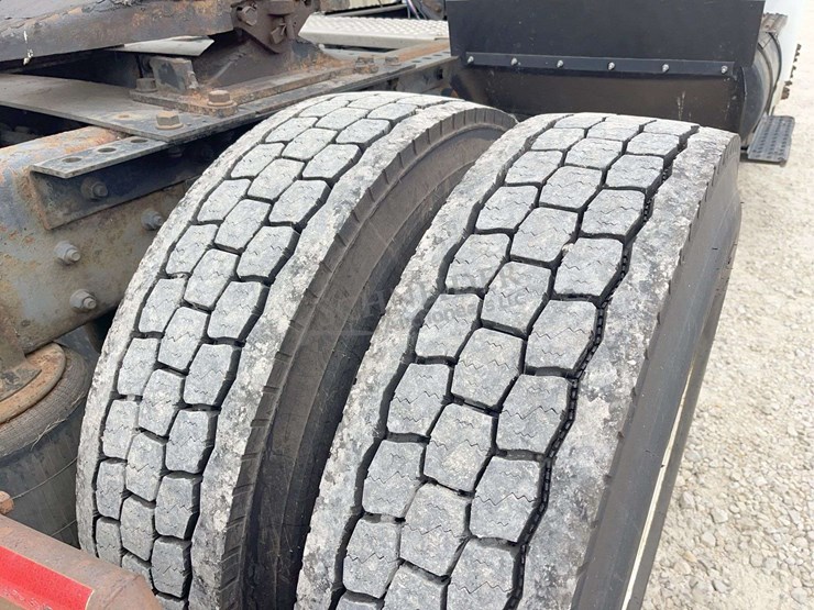 2007-international-durastar-4400-image-26