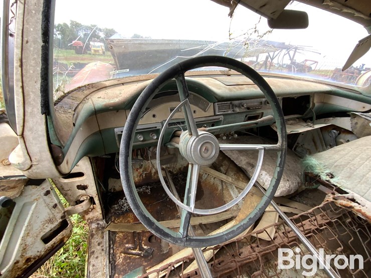 1957-ford-fairlane-500-classic-car-image-16