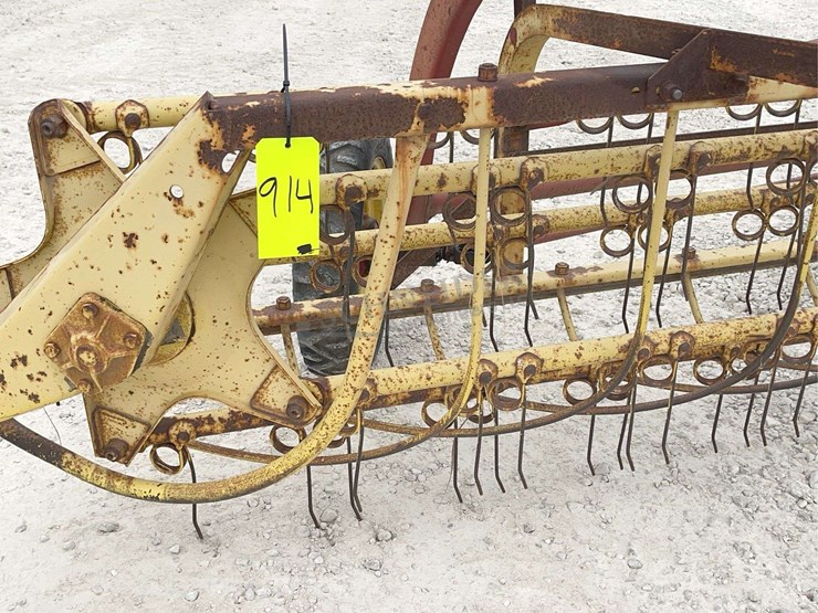 new-holland-256-image-12