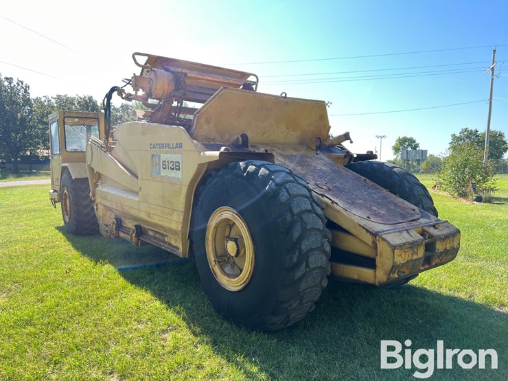 1981-caterpillar-613b-image-7