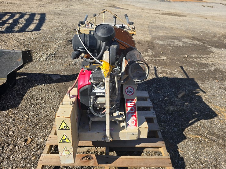 #22359-•-concrete-saw-image-3