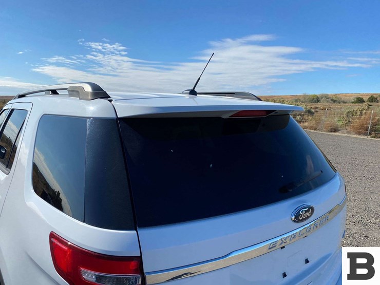 2013-ford-explorer-image-15