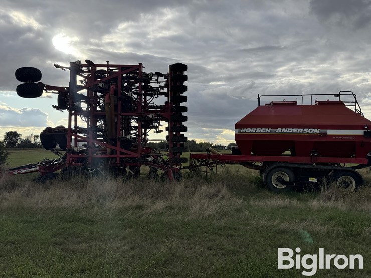 2000-horsch-anderson-61-15-60'-air-seeder-&-500-bu-air-cart/-on-tracks-image-8