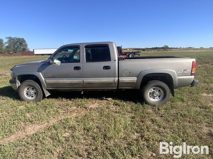 2002-chevrolet-silverado-2500-image-8