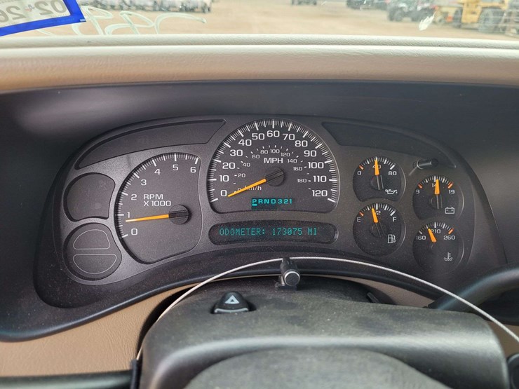 2003-chevrolet-tahoe-ls-image-20