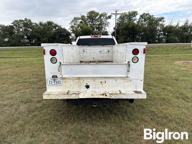 2010-chevrolet-silverado-3500-image-6