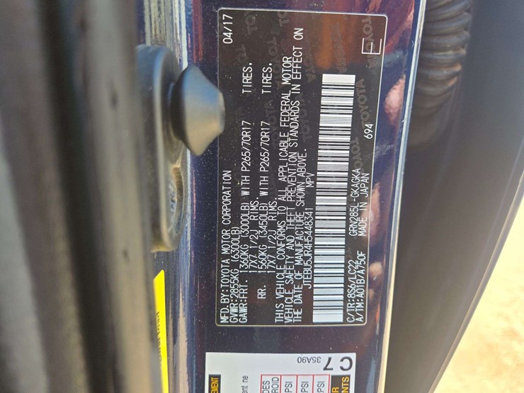 2017-toyota-4-runner-image-17