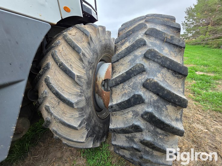 2008-gleaner-a86-image-13
