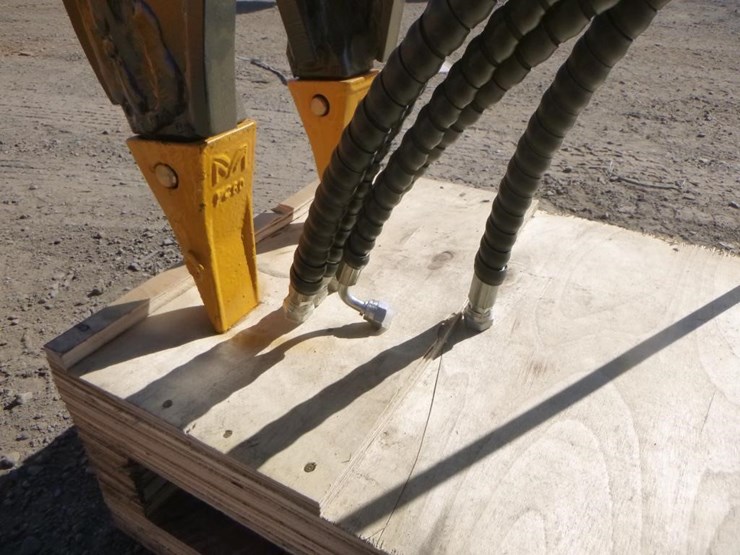 toft-04g-excavator-rotary-log-grapple-image-7