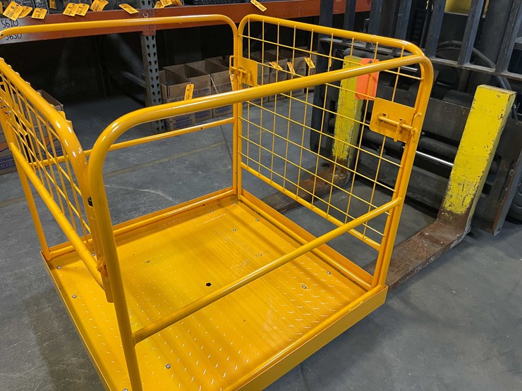 #8533-•-forklift-platform-basket-with-fork-pockets-(pr3)-image-8
