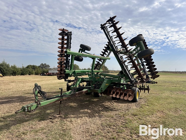 1999-john-deere-637-image-1