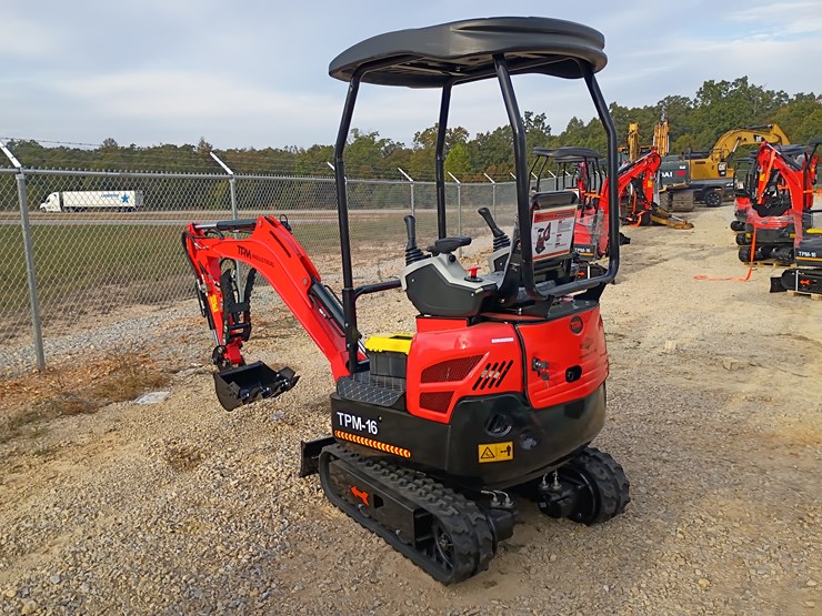 #l57-002-•-2025-tpm-16-mini-excavator-(gasoline)-image-2