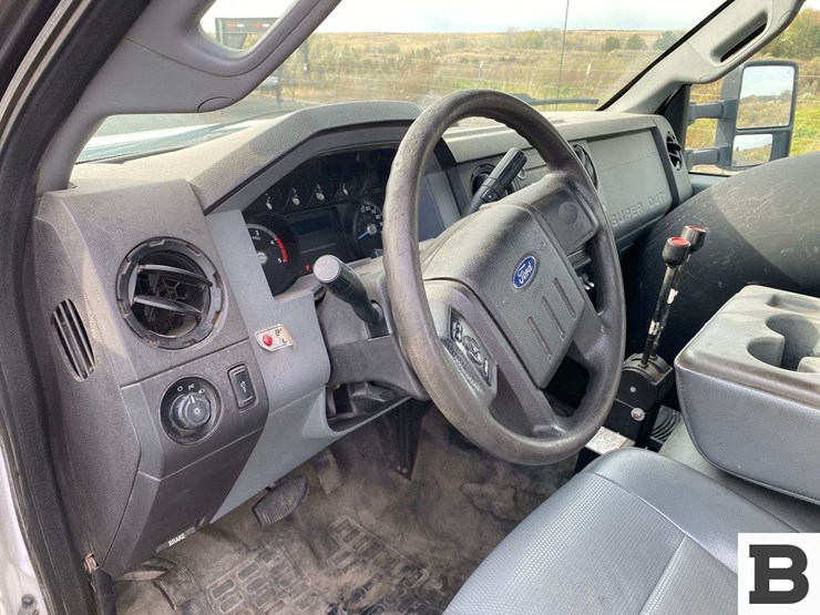 2015-ford-f350-image-38