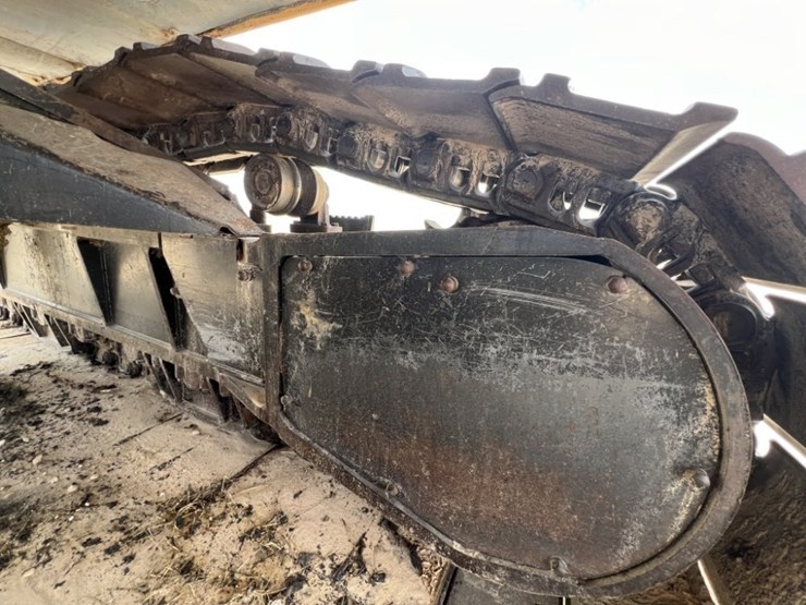 2018-deere-670g-lc-image-26