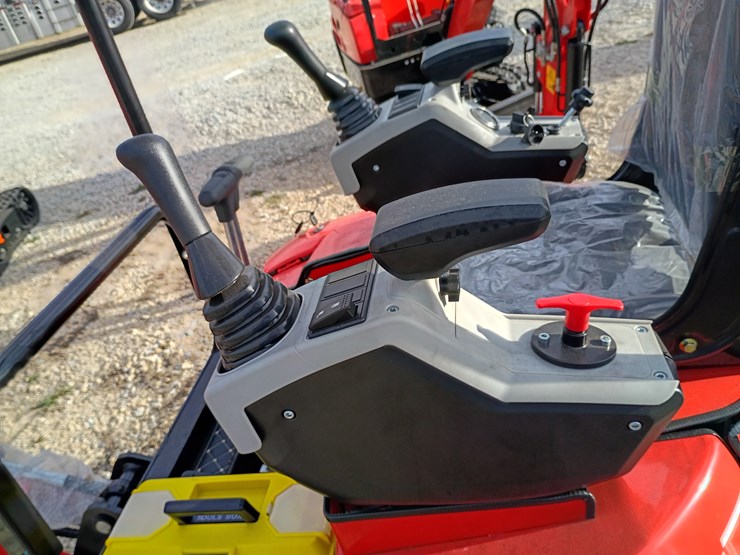 #l57-005-•-2025-tpm-16-mini-excavator-(gasoline)-image-15