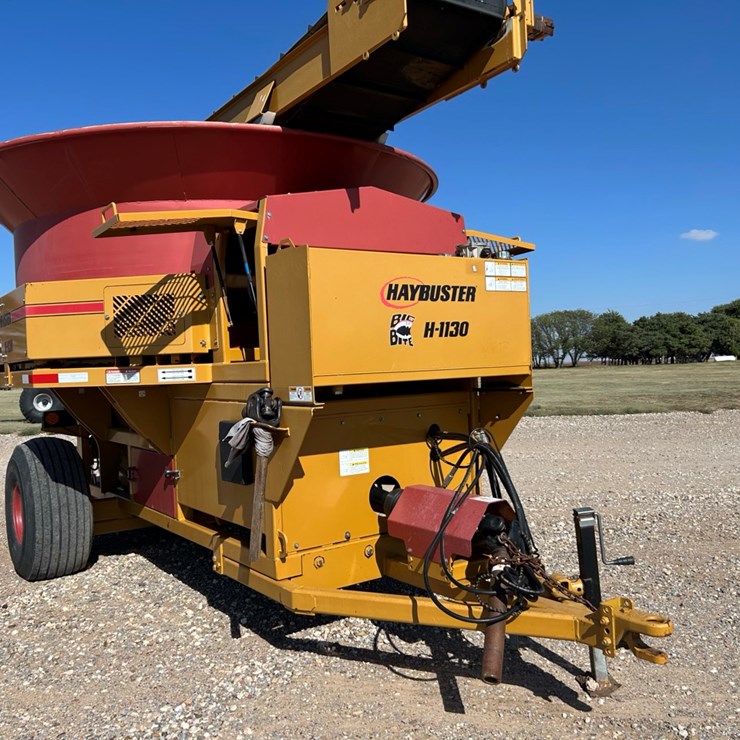 HAYBUSTER H1130