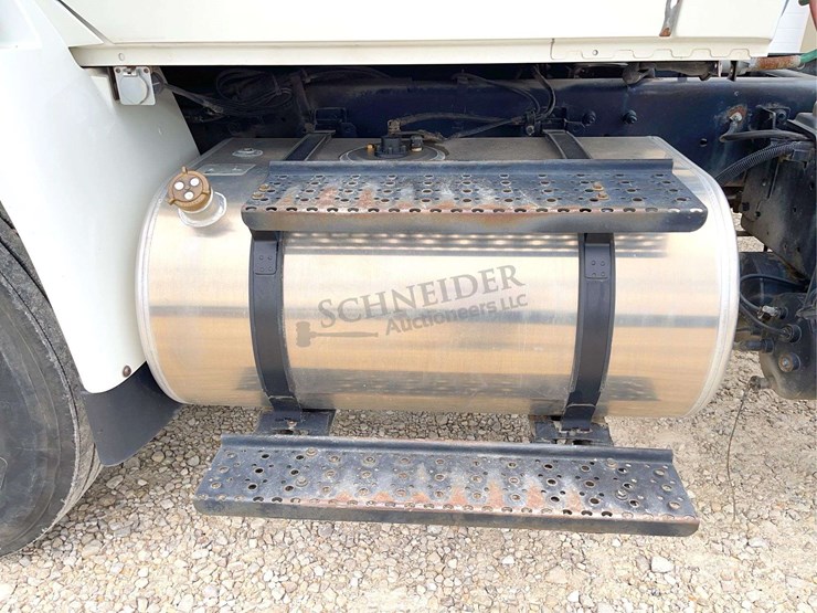 2007-international-durastar-4400-image-66