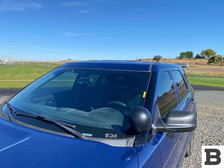 2018-ford-explorer-image-9