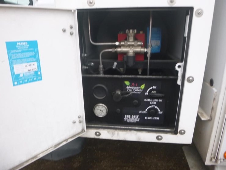 2015-ford-f550-image-23