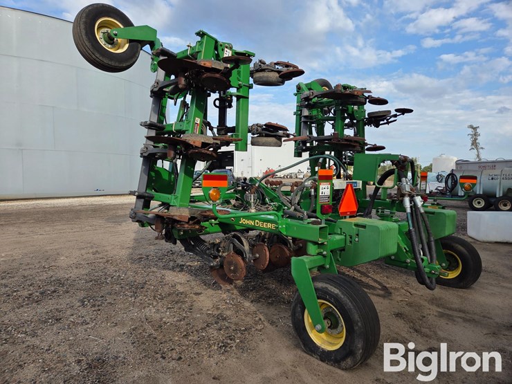 2013-john-deere-2510h-image-7