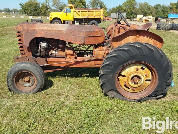 1949-massey-harris-30-image-8