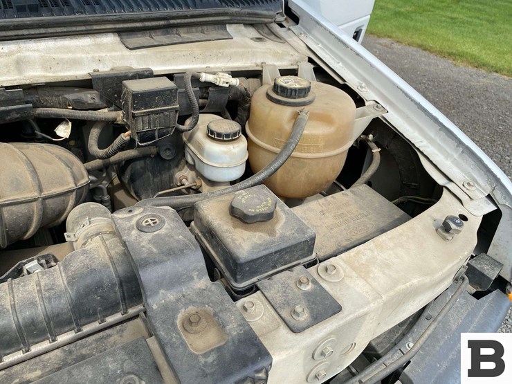 2004-ford-e150-image-23