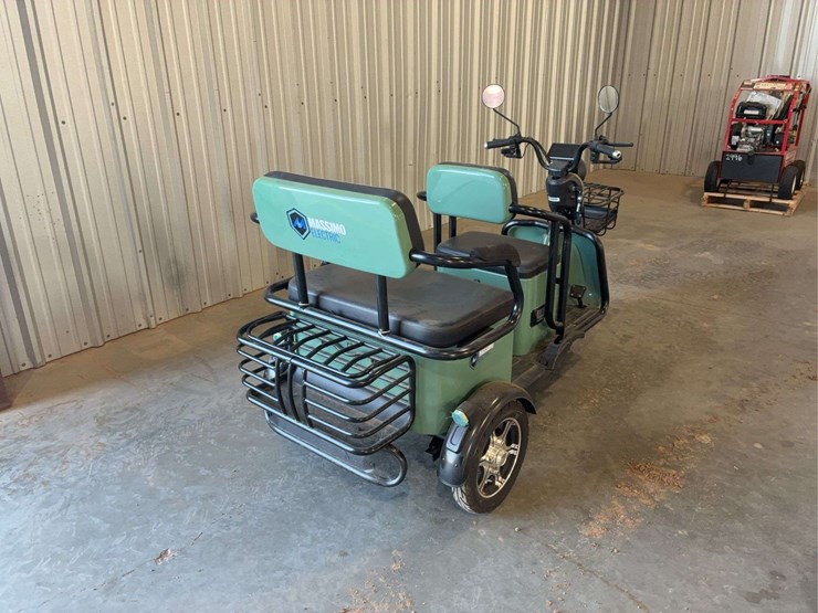 massimo-electric-2022-mini-golf-cart-image-3