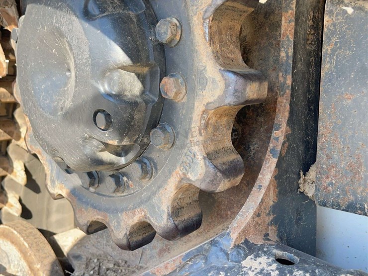 2022-bobcat-t66-image-16