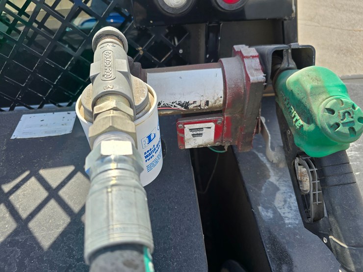 2017-gmc-sierra-3500-image-76