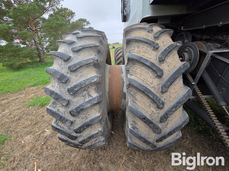 2008-gleaner-a86-image-14