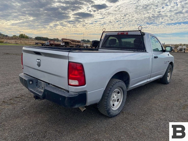 2018-ram-1500-pickup-image-5