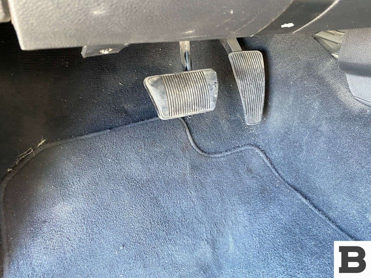 2012-ram-1500-pickup-image-27