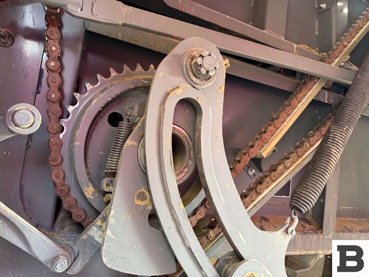 2015-massey-ferguson-2290-image-31