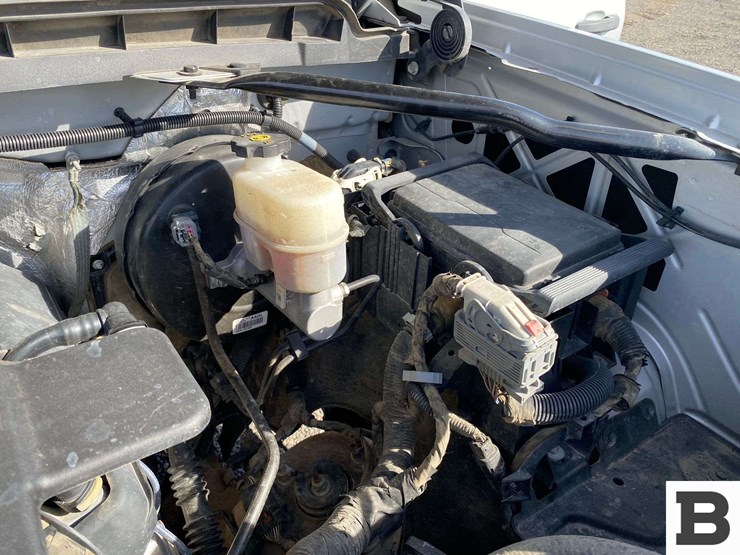 2017-chevrolet-silverado-1500-image-29