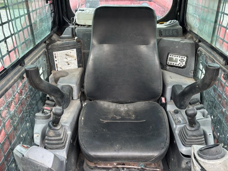 #1100-•-2018-kubota-svl95-2-skid-steer-image-6