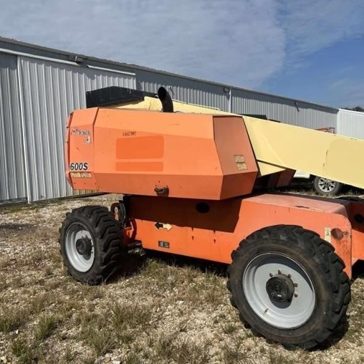 2013 JLG 600S
