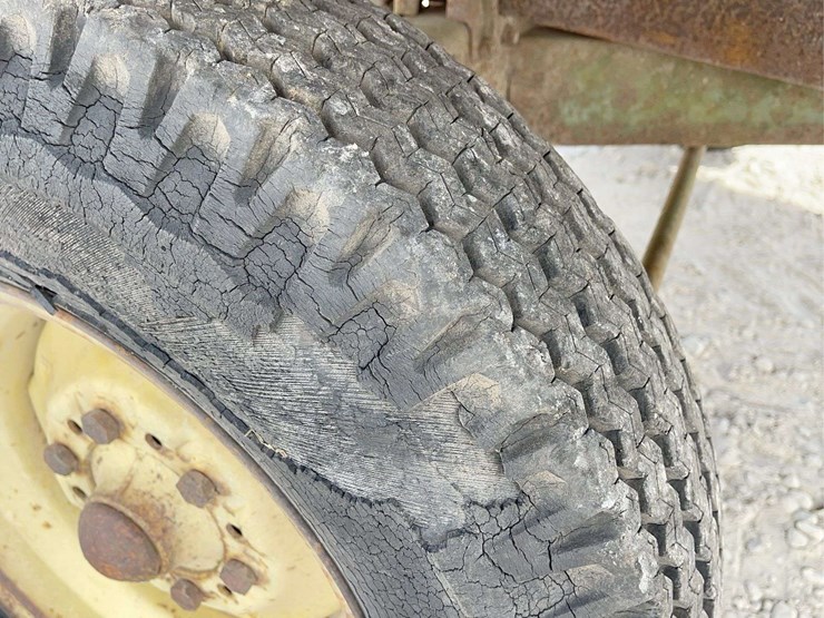 john-deere-1064-image-12