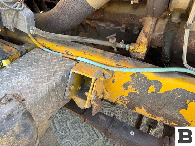 1969-mack-boom-truck-image-56