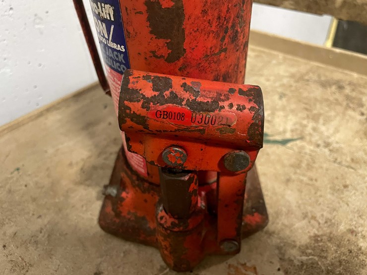 #8609-•-12-ton-bottle-jack-(cw)-image-5