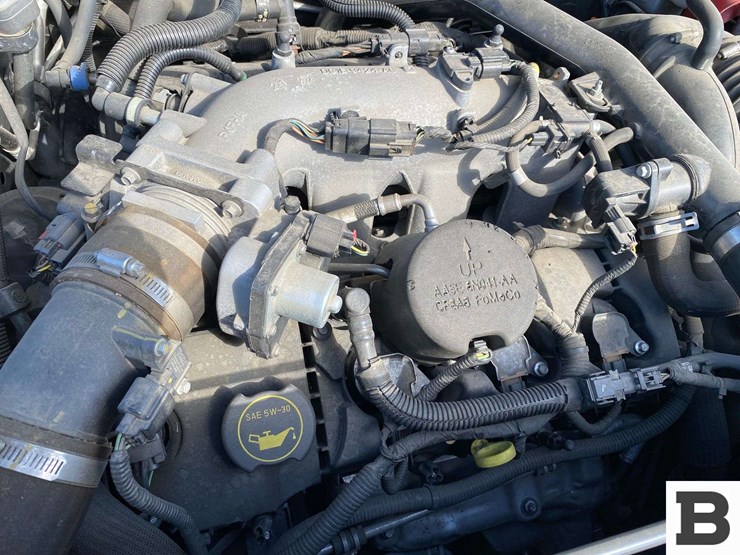 2017-ford-explorer-image-31