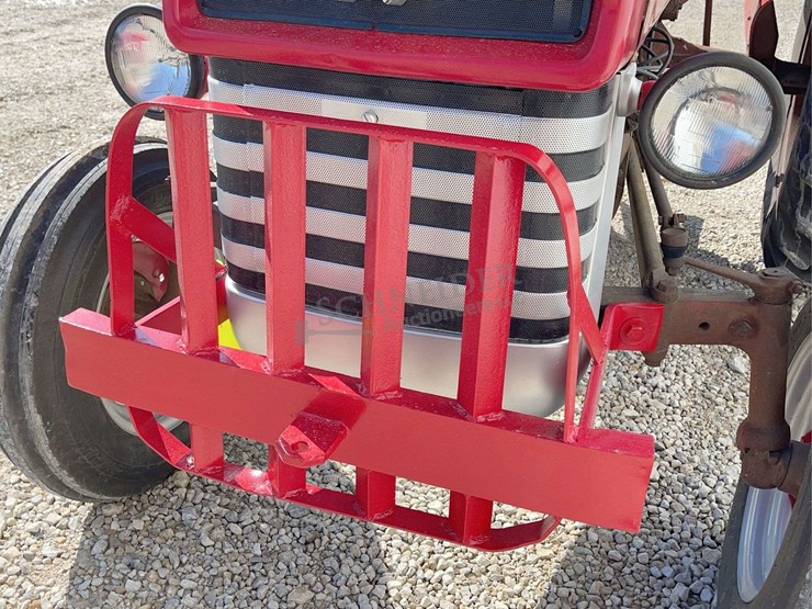 massey-ferguson-135-image-11