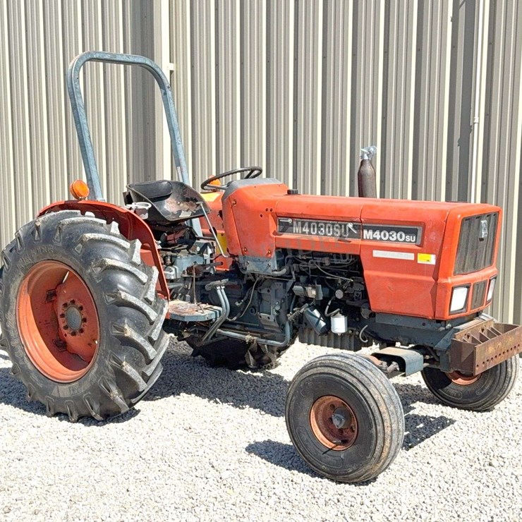 KUBOTA M4030