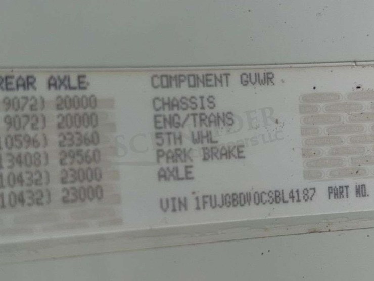 2012-freightliner-cascadia-113-image-64