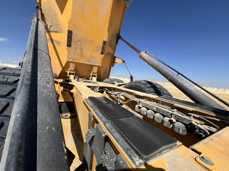 2021-volvo-a60h-image-59